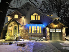 iResidence in Toronto - Unique Mansion - Fantastic Views